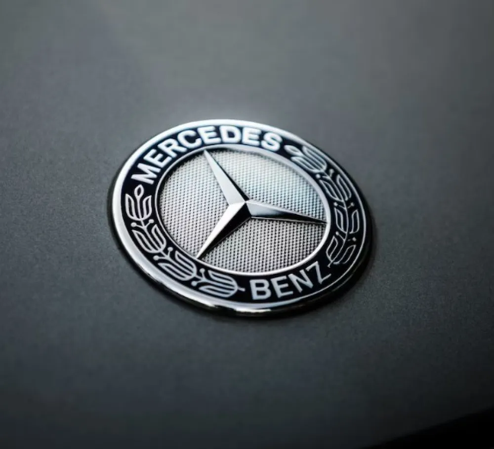 Mercedes razmatra proizvodnju oružja