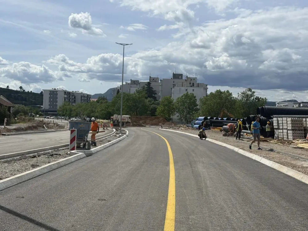 Sporove oko eksproprijacije u Ulici Vojislavljevića nisu zavr&scaron;ili, a saobraćaj pustili