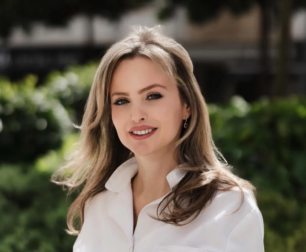 Dr Ana Popović, dermatovenerolog onkolog
