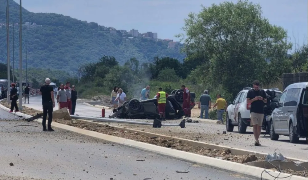 Udes u Lastvi Grbaljskoj, dvije osobe povrijeđene