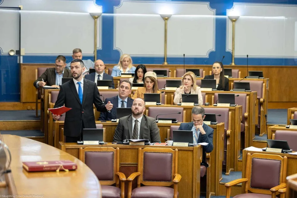 DPS: AMU da preispita emitovanje filma Referendum &ndash; priča o izmi&scaron;ljenoj slobodi
