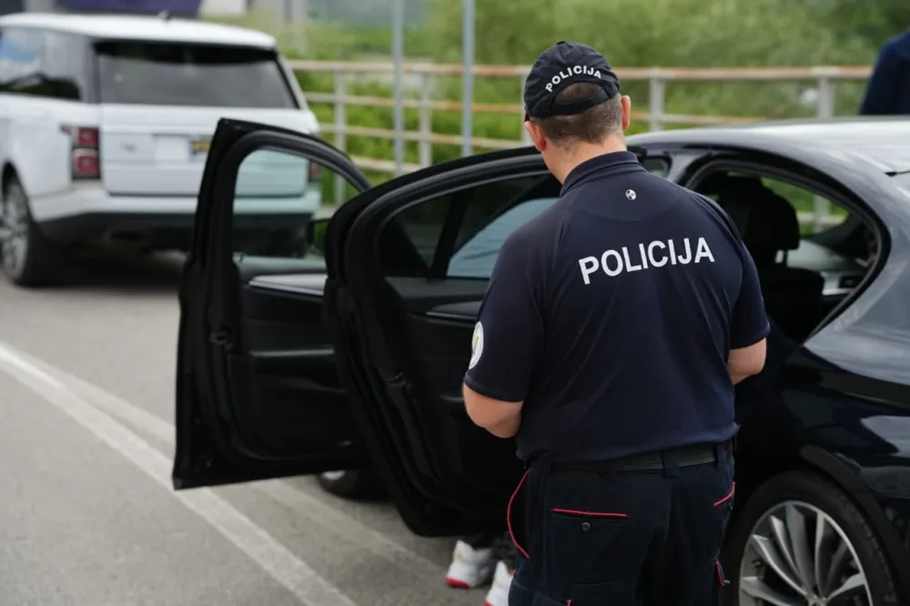 Bjelopoljac osumnjičen za davanje lažnog iskaza, Podgoričanin za falsifikovanje vozačke dozvole