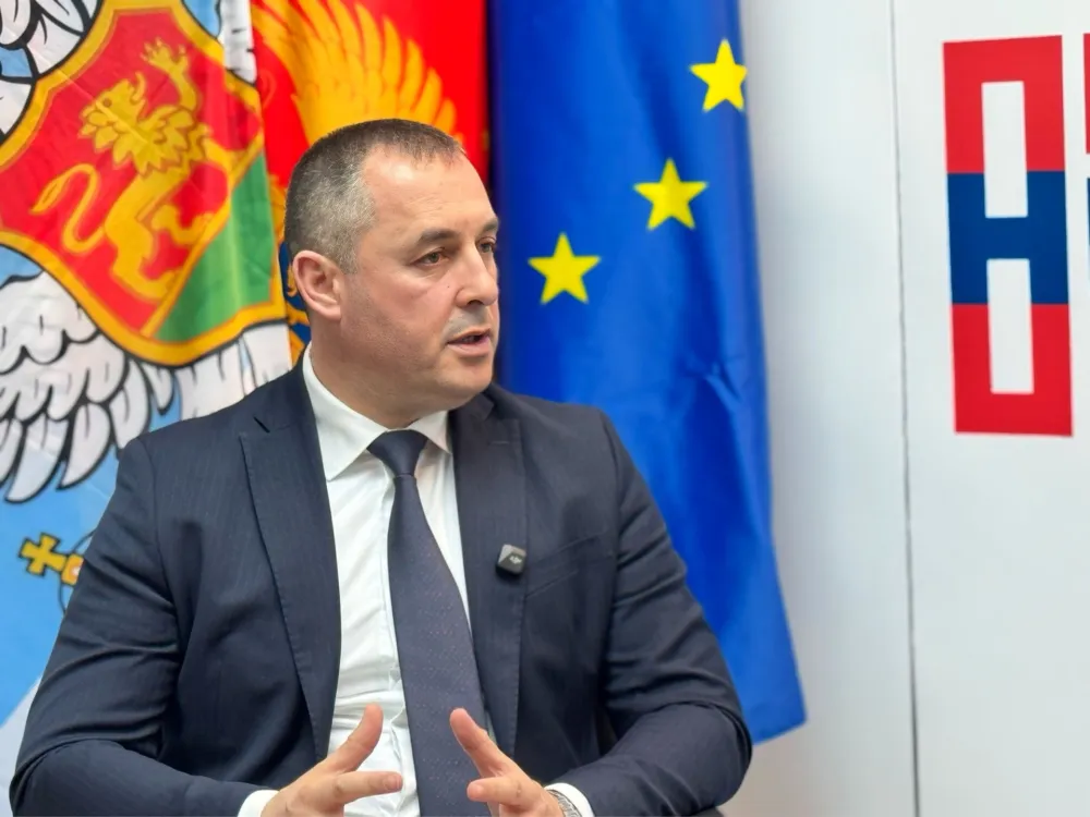 &Scaron;ćekić: Ako se do ulaska u EU ne rije&scaron;i ststus srpskog jezika, postoji opasnost da ostane na nivou statističkog podatka