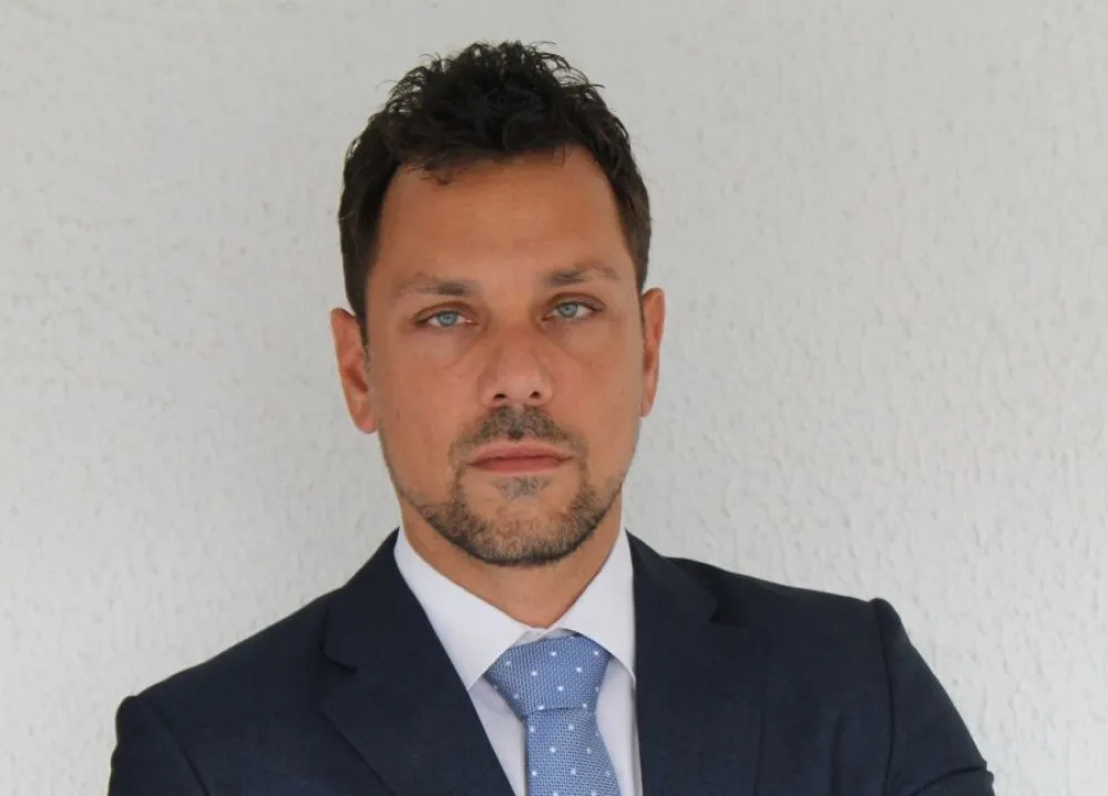 Kadić o suspenziji: Nastavak nezakonitog djelovanja na koje upozoravam duže vrijeme