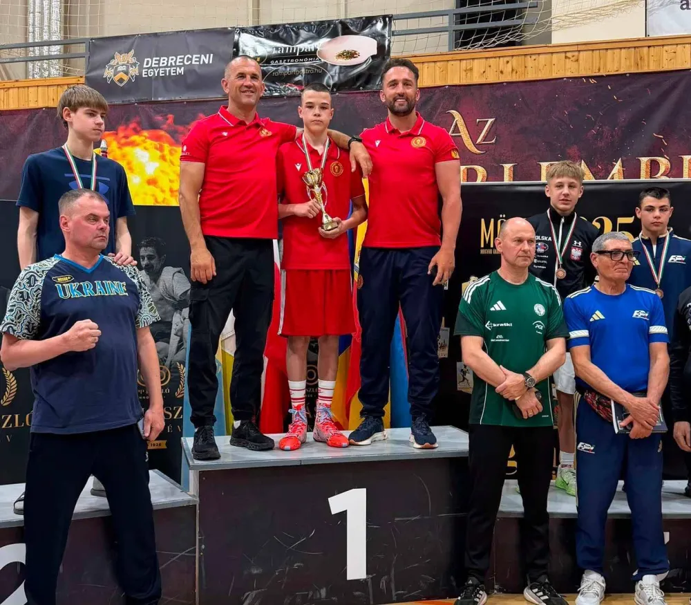 &Scaron;est medalja za Crnogorce