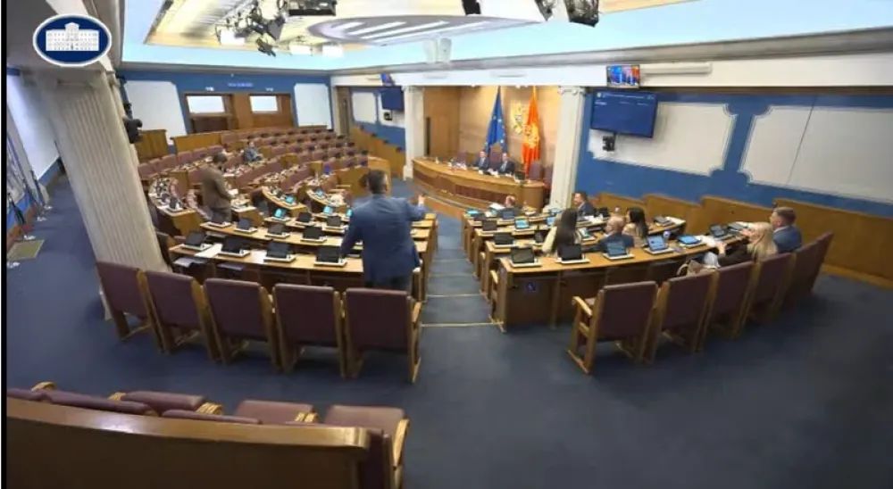 Izglasan Zakon o statusu dinastije Petrović Njego&scaron;: Glasalo je 45 poslanika, 40 je bilo za