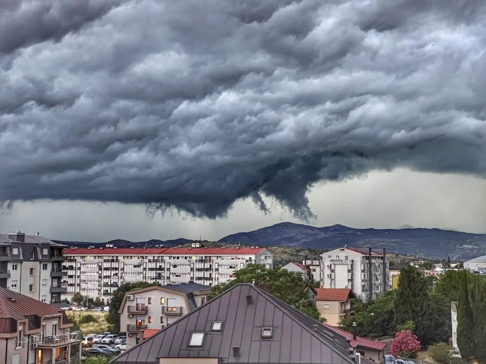 Olujna ćelija iznad Podgorice