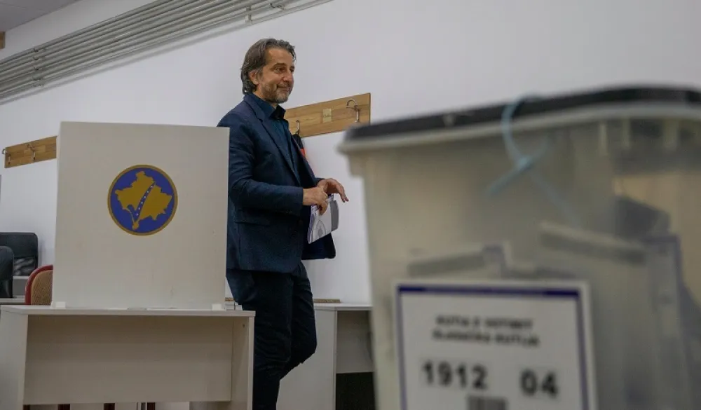 Na Kosovu počeli vanredni izbori, otvorena biračka mjesta
