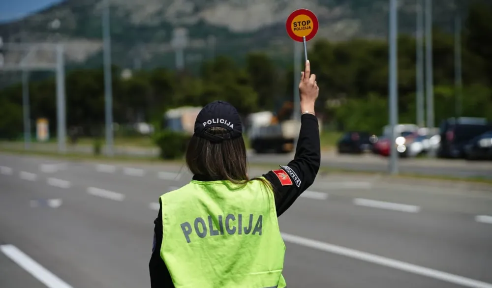 Za 24 sata 16 saobraćajnih nezgoda