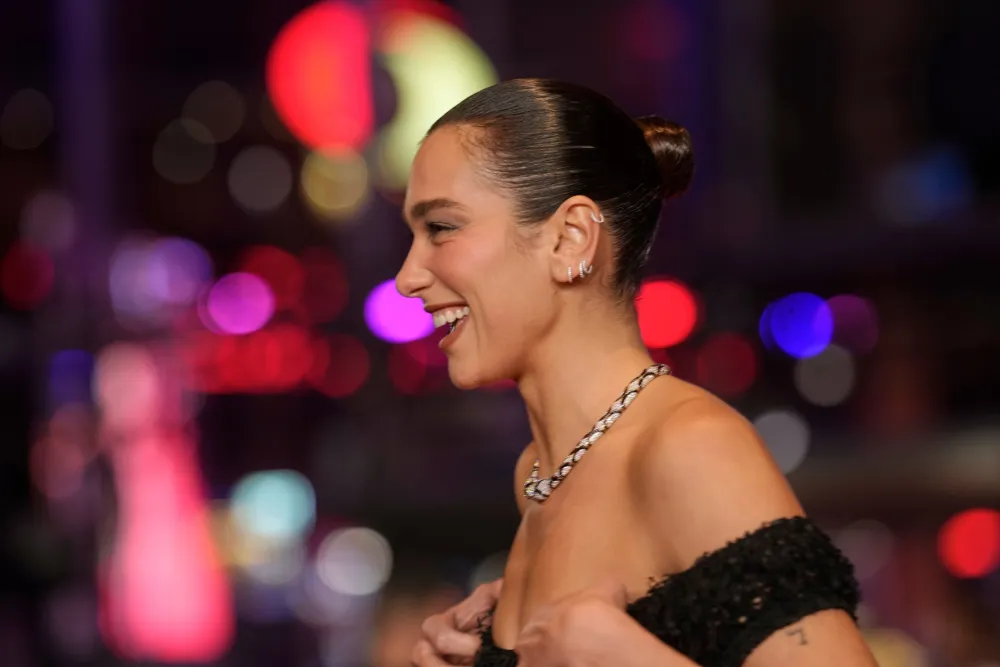 Dua Lipa isplatila 5.000 funti stanovnicima Palerma nakon &scaron;to su demonstranti grafitima o&scaron;tetili zgradu