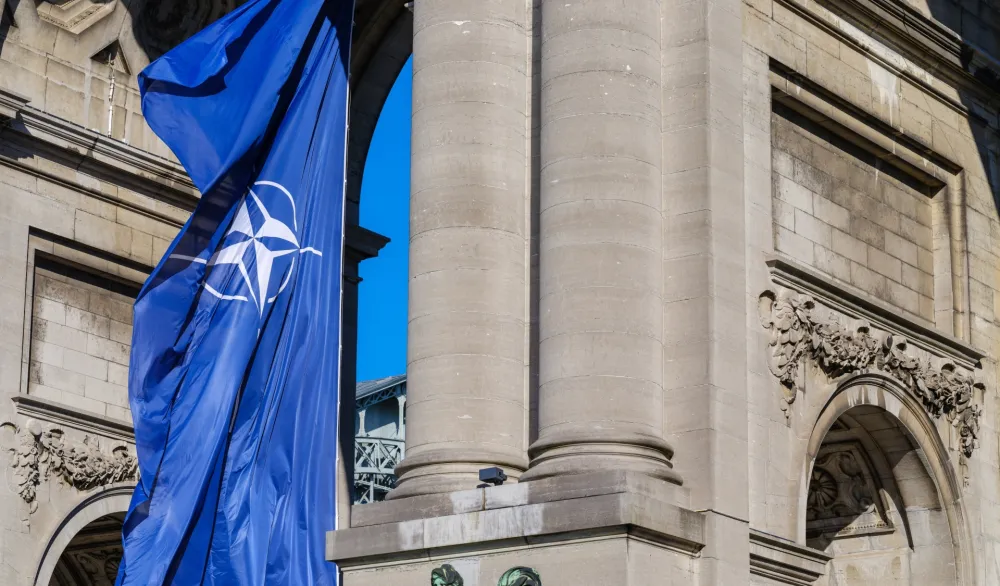 Za&scaron;to NATO mora nestati