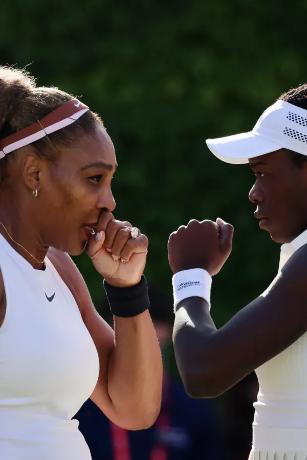 Serena Vilijams i Viktorija Mboko